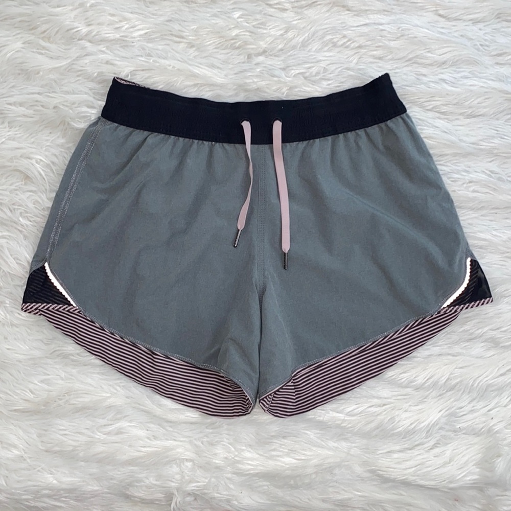 Lululemon | Go The Distance Shorts - Picture 13 of 16